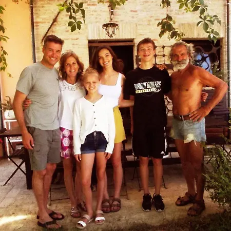 ベッド・アンド・ブレックファスト 